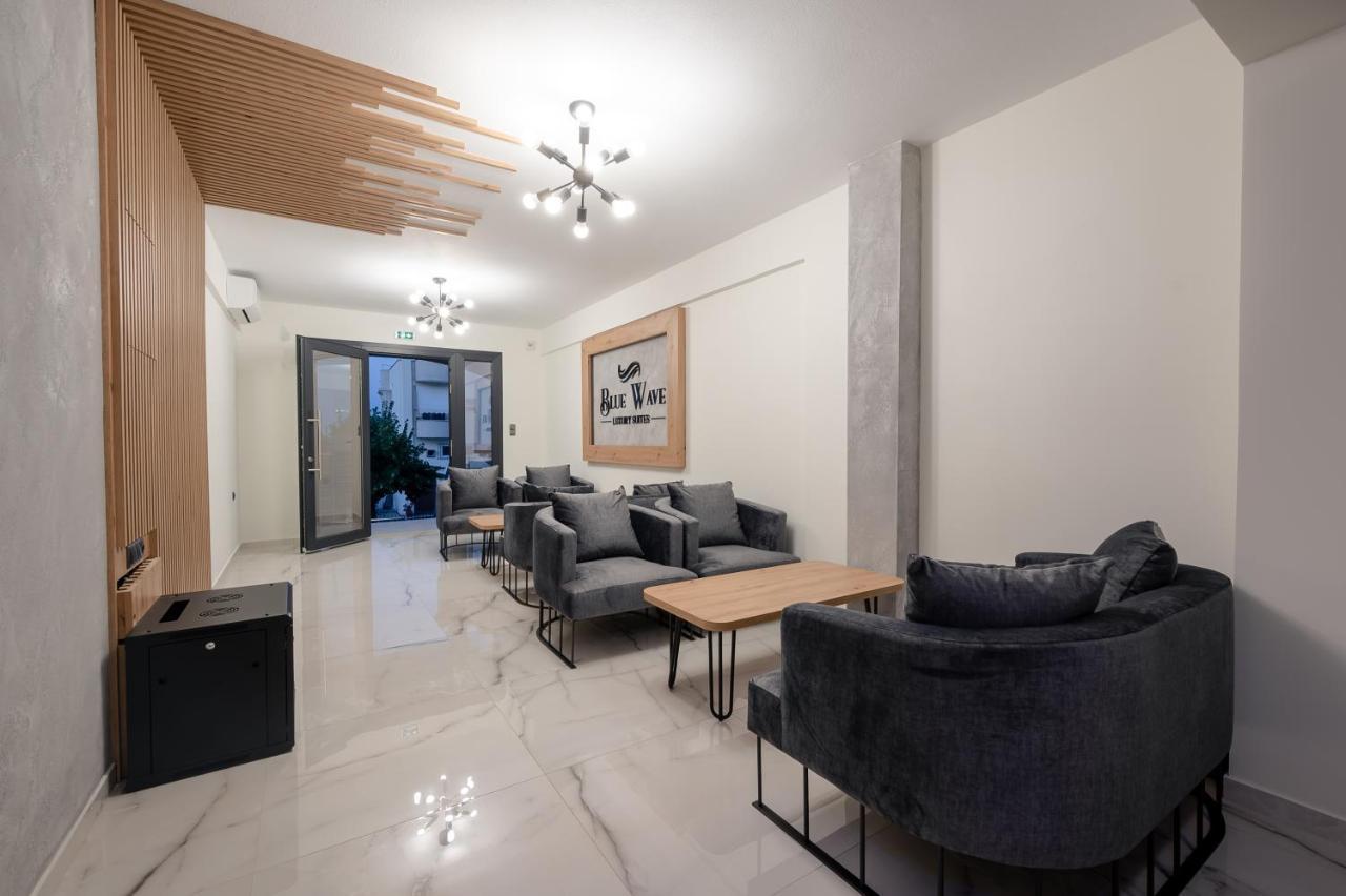Blue Wave Luxury Suites Nea Iraklitsa Exterior foto